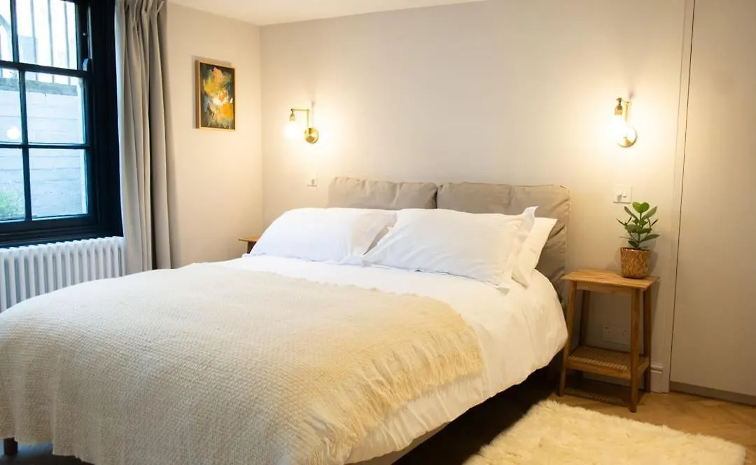 Stunning Townhouse Apartment In Central Cambridge 0*,  Storbritannien